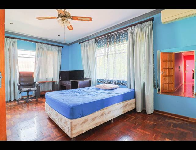 6 BEDROOM FREEHOLD FOR SALE IN BRACKENDOWNS